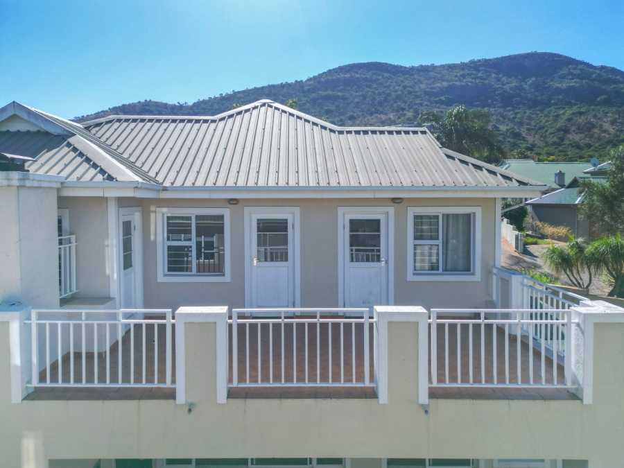 4 Bedroom Property for Sale in Caribbean Beach Club North West